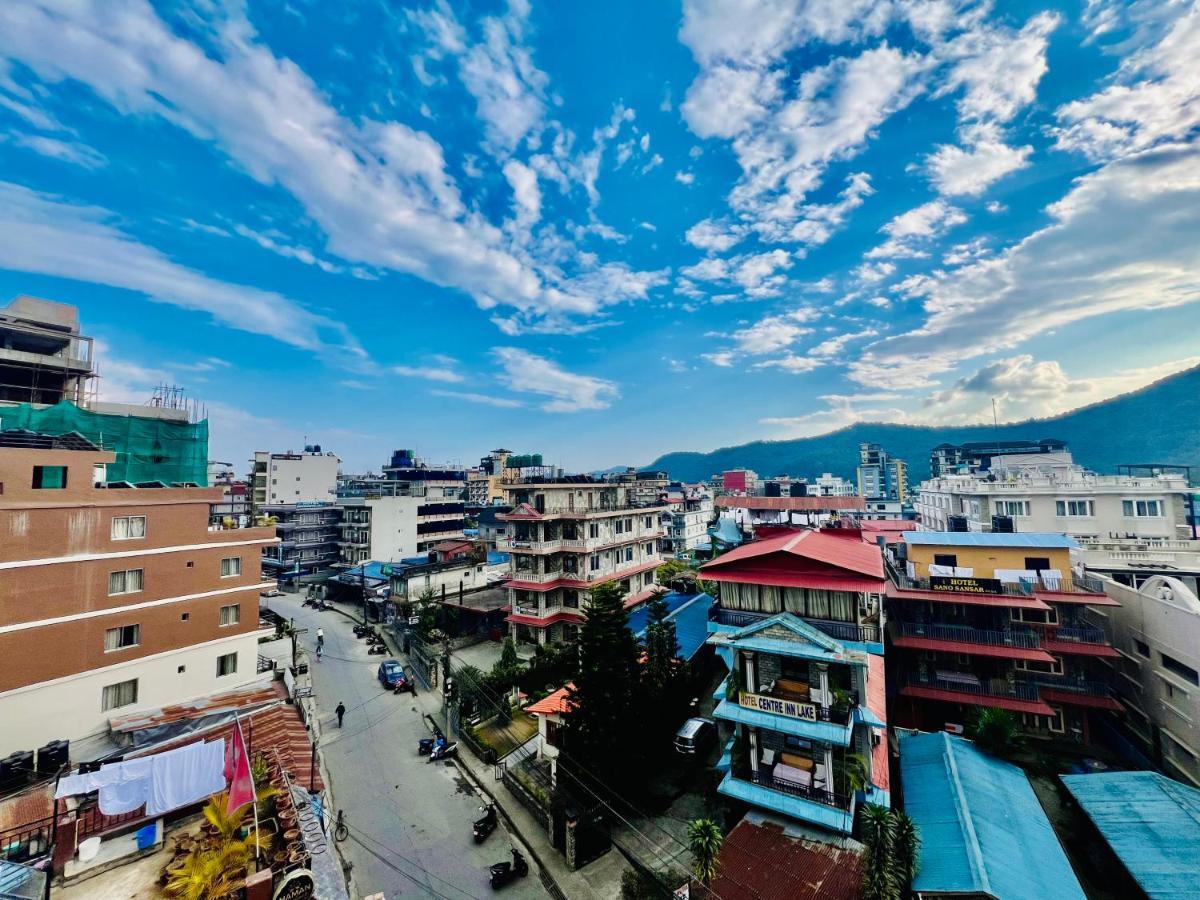Hotel Donosti Pokhara Bagian luar foto
